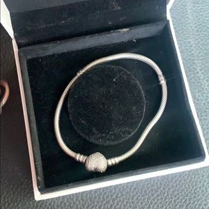 pandora bracelet